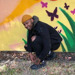 Meet your Posher, Tommie